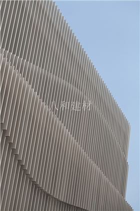 上海綠地創新產業中心 - 外墻鋁方通3