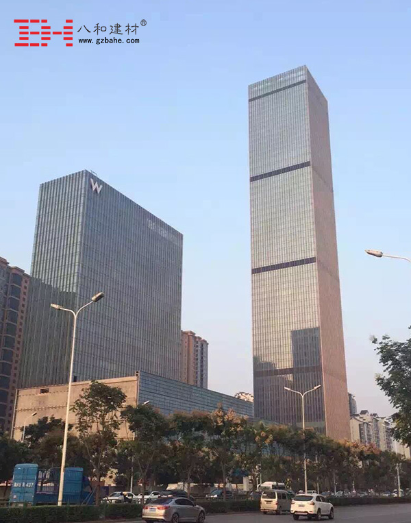 湖南運(yùn)達(dá)中央廣場(chǎng)-八和建材鋁質(zhì)瓦楞板 湖南運(yùn)達(dá)中央廣場(chǎng)-八和建材鋁質(zhì)瓦楞板