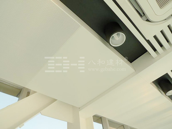 鋁單板吊頂-中國醫(yī)科大學附屬第一醫(yī)院4 鋁單板吊頂-中國醫(yī)科大學附屬第一醫(yī)院4