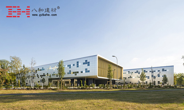 世界建筑文化之旅 法國(guó)普瓦提埃大學(xué)中心 世界建筑文化之旅 法國(guó)普瓦提埃大學(xué)中心