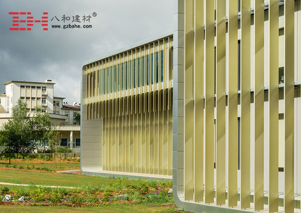 世界建筑文化之旅 法國(guó)普瓦提埃大學(xué)中心6 世界建筑文化之旅 法國(guó)普瓦提埃大學(xué)中心6